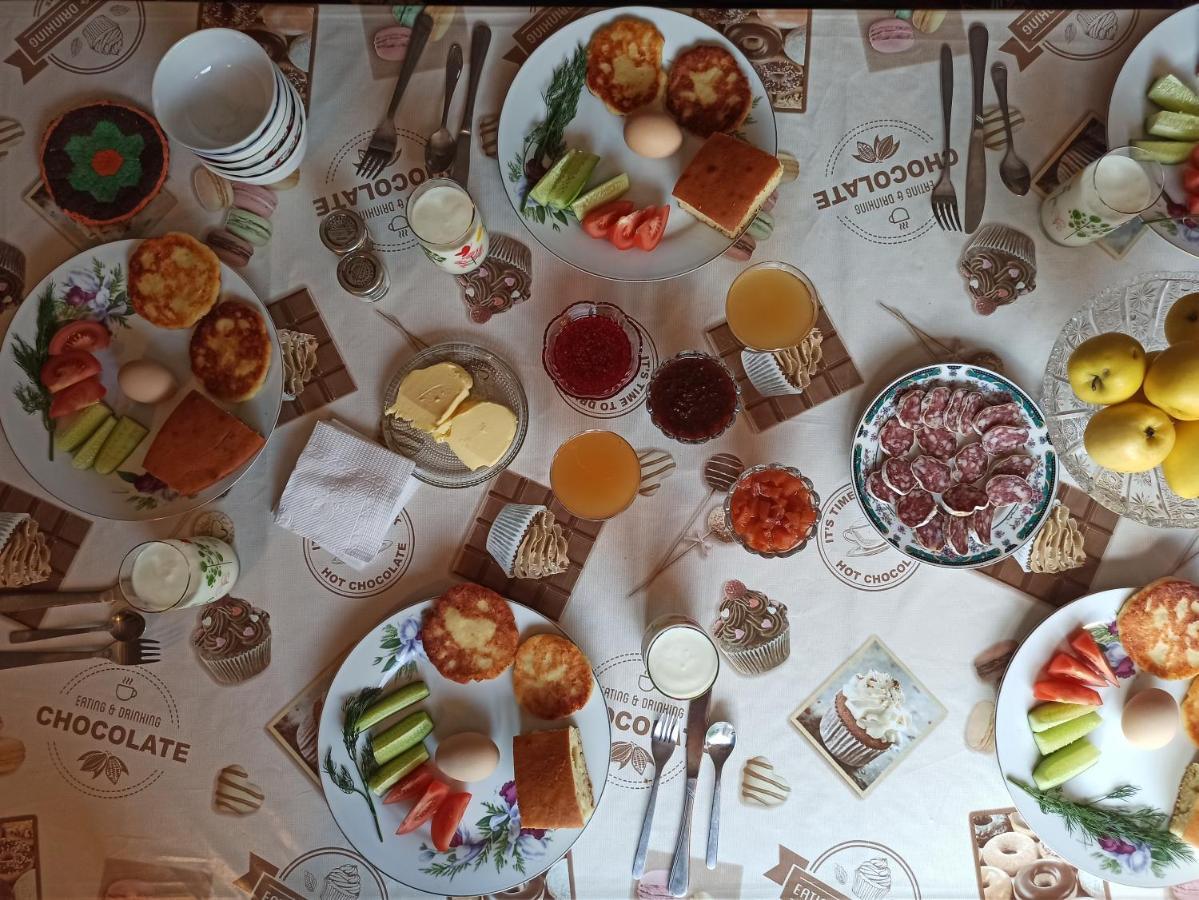 Toktogul Ghesthouse Hotel Екстериор снимка