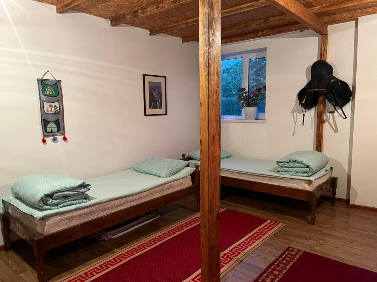 Toktogul Ghesthouse Hotel Екстериор снимка